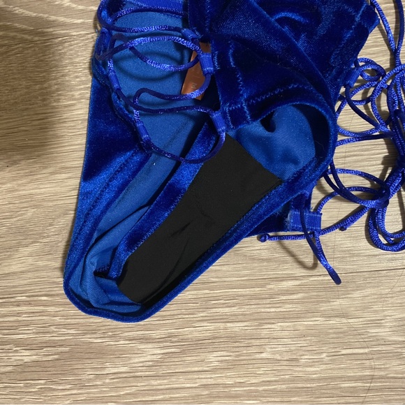 Jia Atelier Lingerie Set - Picture 10 of 12